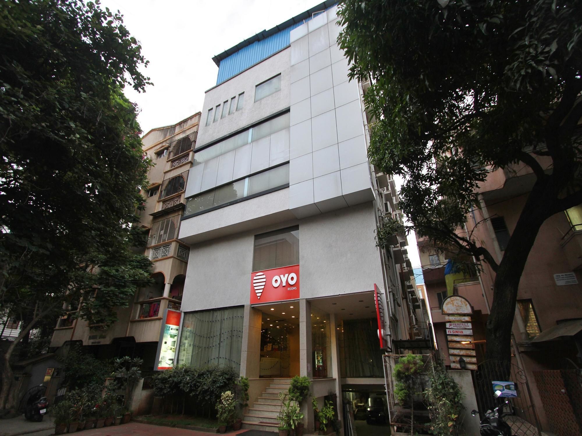 Oyo 435 Hotel Amshi International Bangalore Luaran gambar