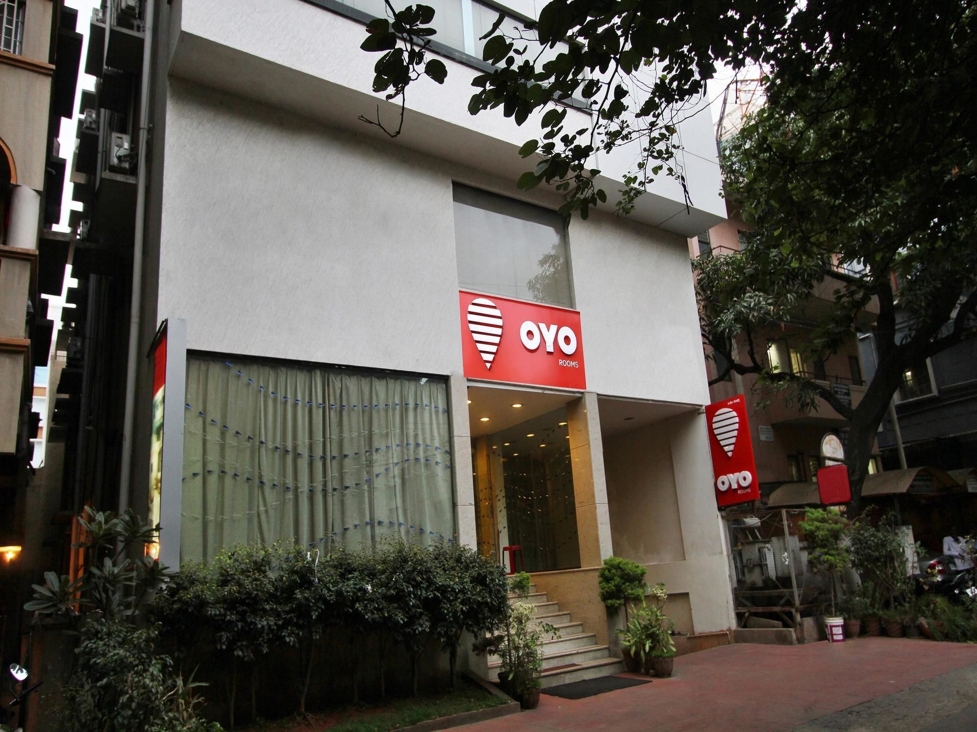 Oyo 435 Hotel Amshi International Bangalore Luaran gambar